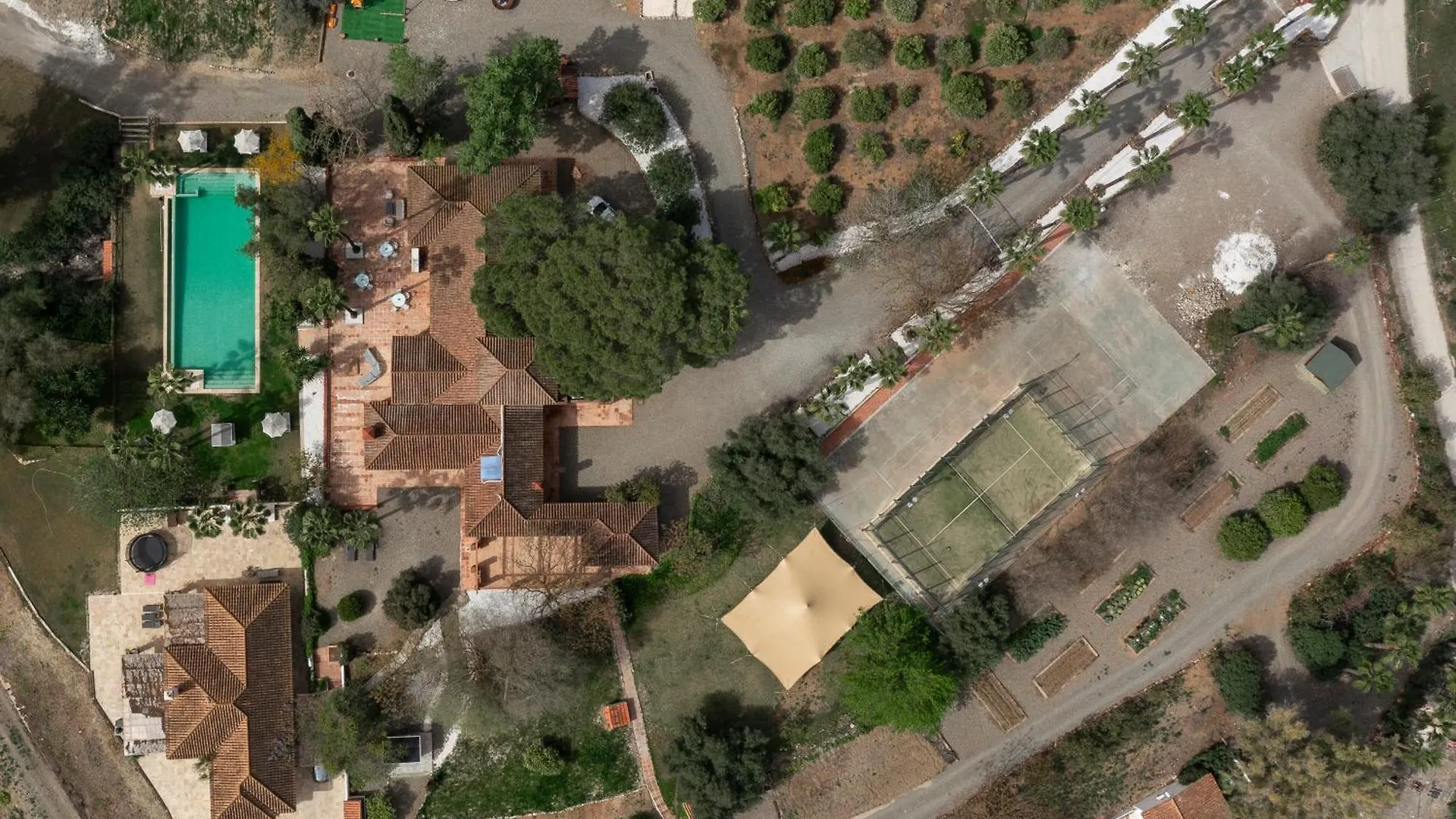 Finca La Familia Naranja Coin Bed & Breakfast